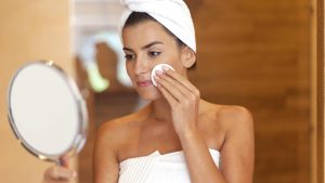 Qual a diferença entre Água Micelar, Água Termal e Tônico Facial?