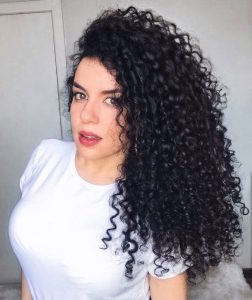 Como fazer o cabelo crescer mais rápido: 14 dicas que funcionam para acelerar o crescimento capilar