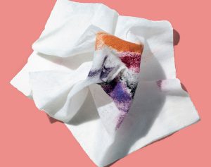 Lenço demaquilante secou? 3 dicas de como ressuscitar seus lenços demaquilantes secos