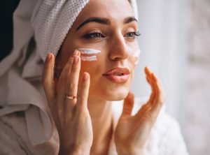 Dermocosméticos: O que são e qual a diferença entre eles e os cosméticos comuns?