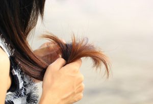 Como evitar que as pontas duplas apareçam no cabelo: 4 dicas