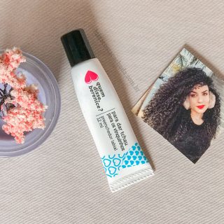 Como alisar a raiz do cabelo cacheado? 3 dicas caseiras para abaixar a raiz alta