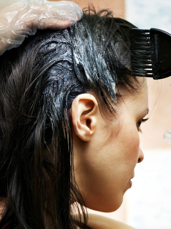 Para que serve a Amônia nas tinturas de Cabelo? Faz mal ou não?