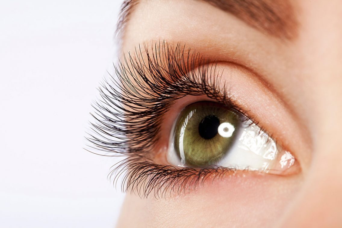 Tudo sobre Lash Lifting (Lifting de Cílios): Quanto custa? Quanto tempo dura? Quem pode fazer?