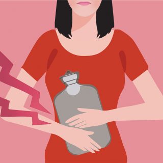 Por que não pode pentear o cabelo cacheado seco?