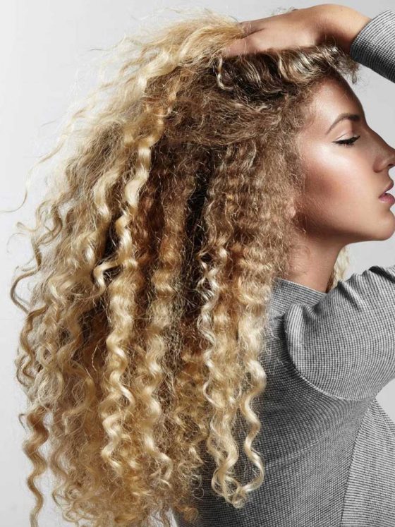 O que são as “caspas” (caspinhas) que aparecem depois do Creme de Pentear e como evitá-las?