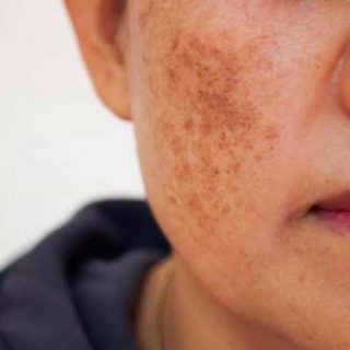 TESTEI O WELLA OIL REFLECTIONS LIGHT NO MEU CABELO CACHEADO: ÓLEO ANTI FRIZZ E PONTAS SECAS SEM PESAR O CABELO?