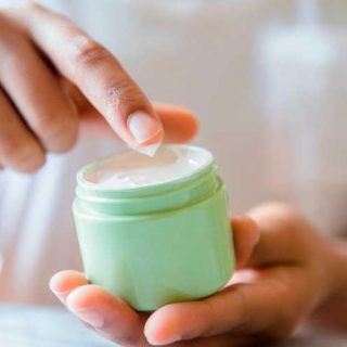 Leave-in TIGI Bed Head Small Talk para engrossar cabelos finos e dar volume: resenha no cabelo cacheado