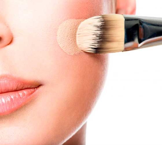 Base para pele oleosa, como usar e cuidar? 4 dicas simples!