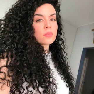 Pontas do cabelo embaraçando muito? 4 dicas