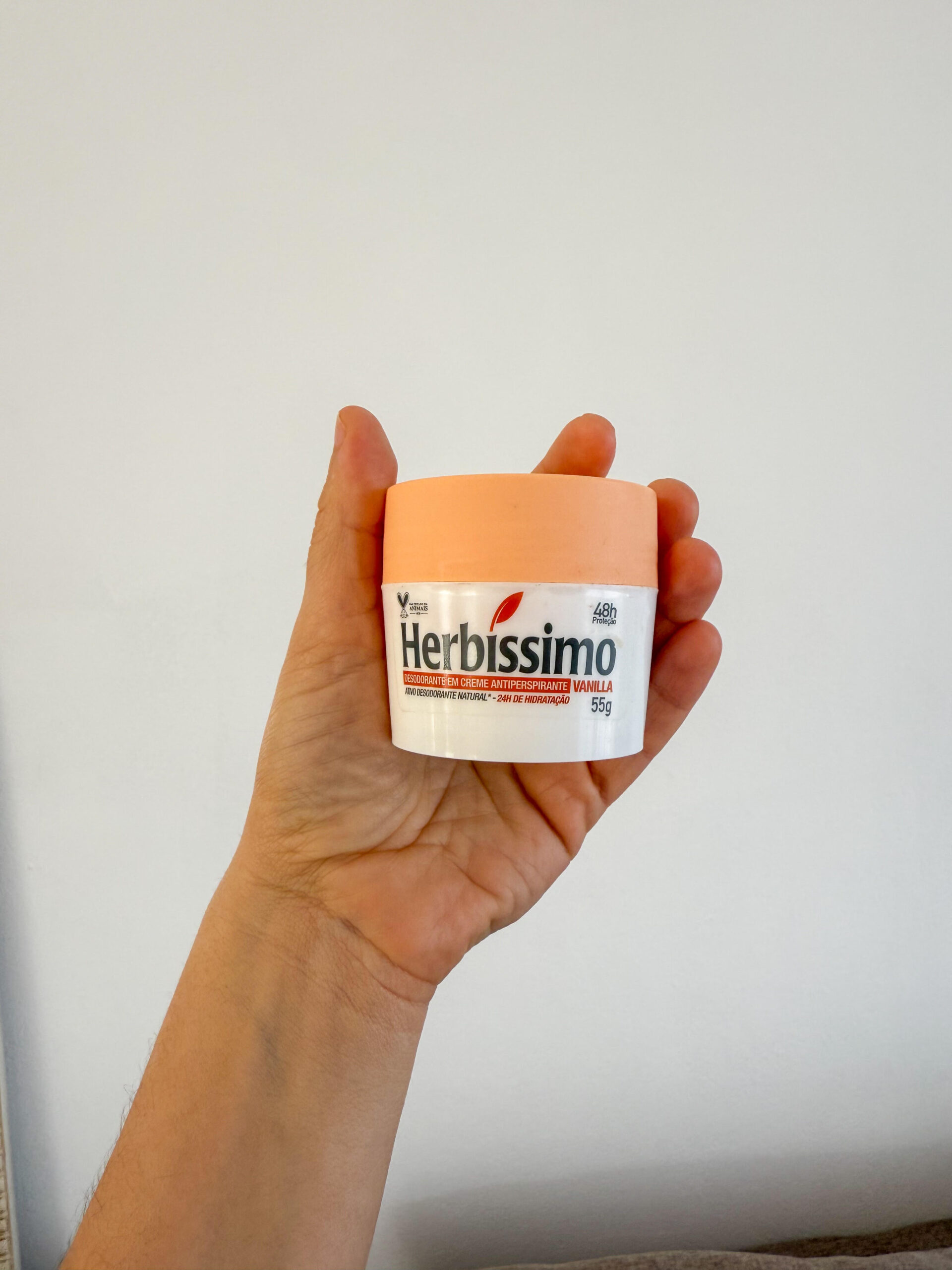 Resenha Desodorante Herbíssimo Baunilha: Acaba com o Cheiro de CC