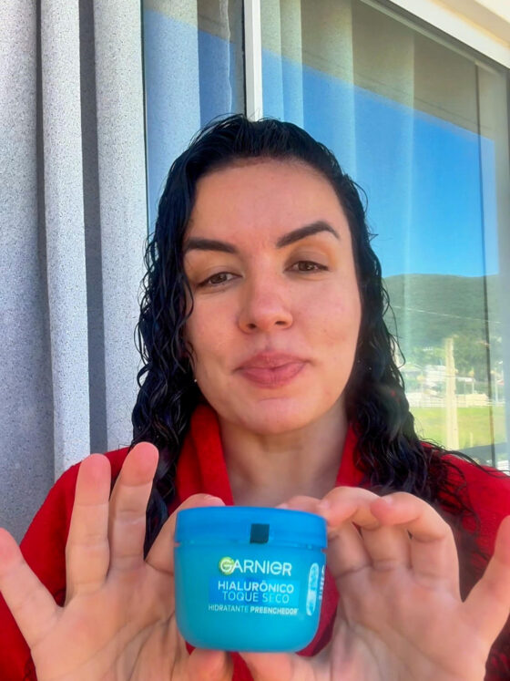 Resenha Garnier Hialurônico Toque Seco Hidratante Preenchedor